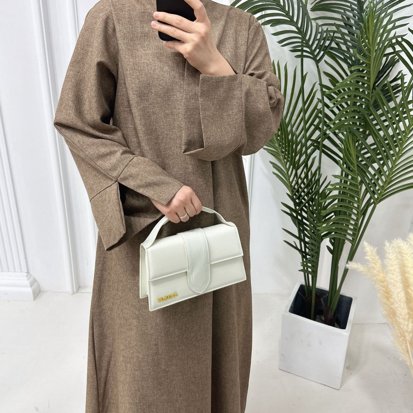 Abaya Kiyomi minimaliste