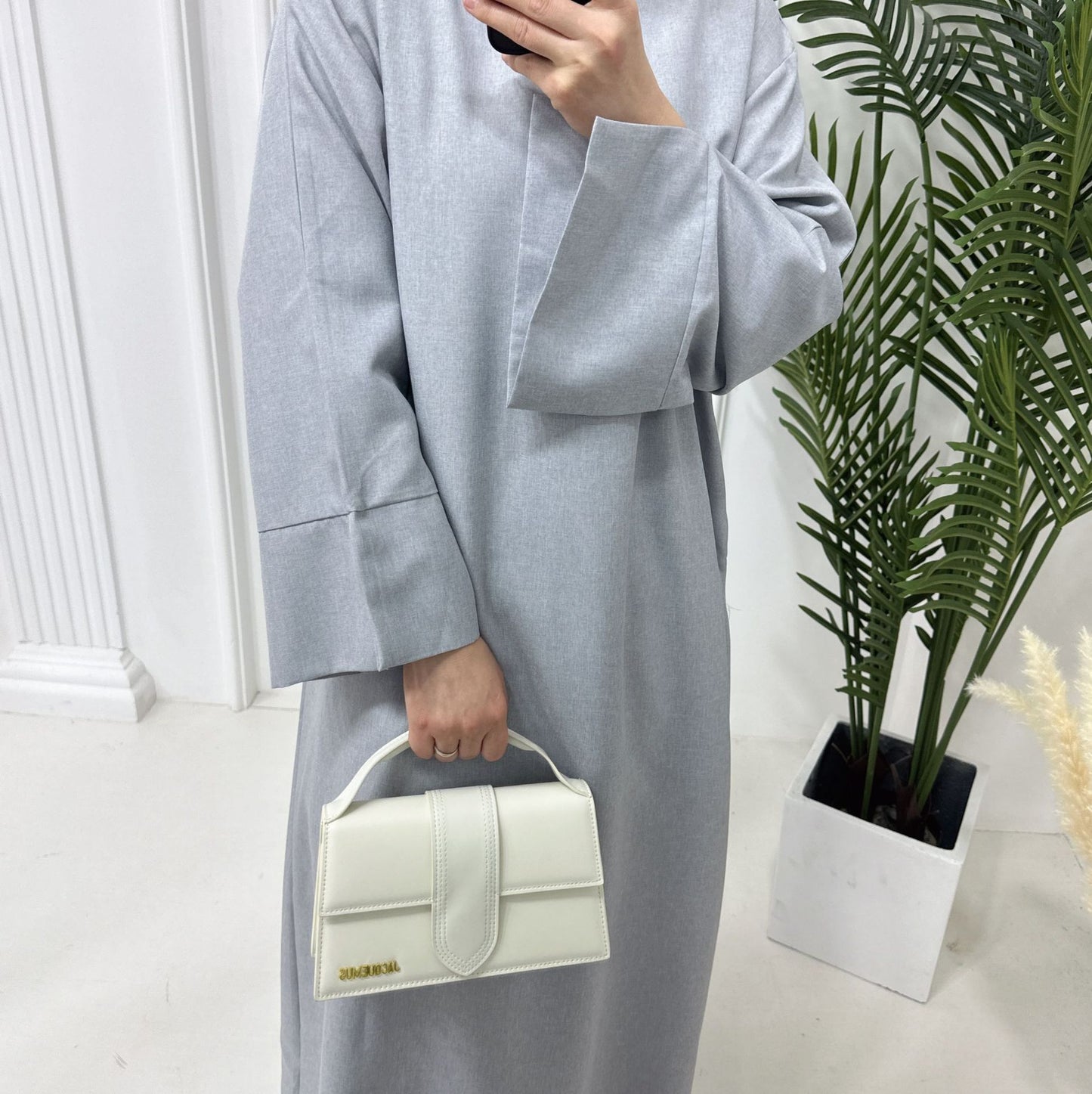 Abaya Kiyomi minimaliste